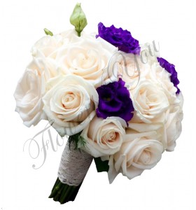 Buchete mireasa trandafiri crem lisiantus mov