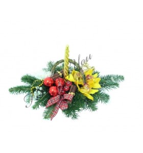 Aranjament craciun orhidee globuri lumanare scortisoara