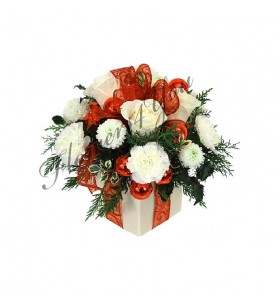 Aranjament craciun trandafiri globuri funda