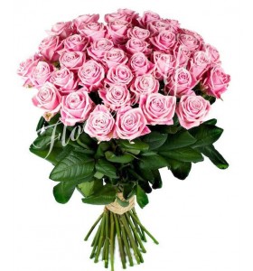 Buchet flori trandafiri roz